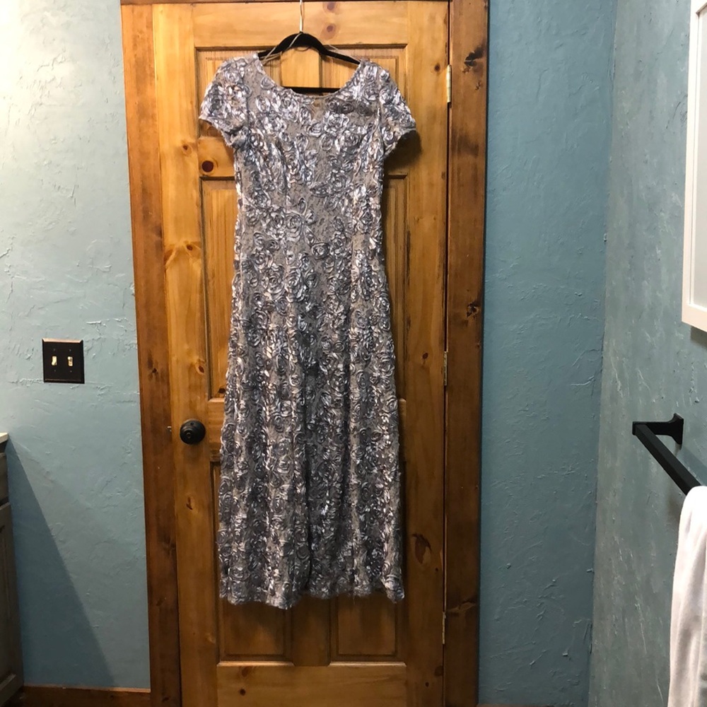 Alex Evenings Silver Sheath Maxi Dress Short Sleeve